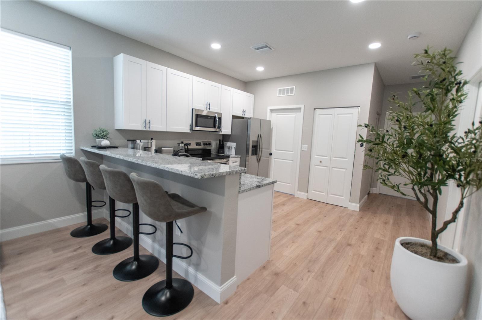 AVALON - Residential Income