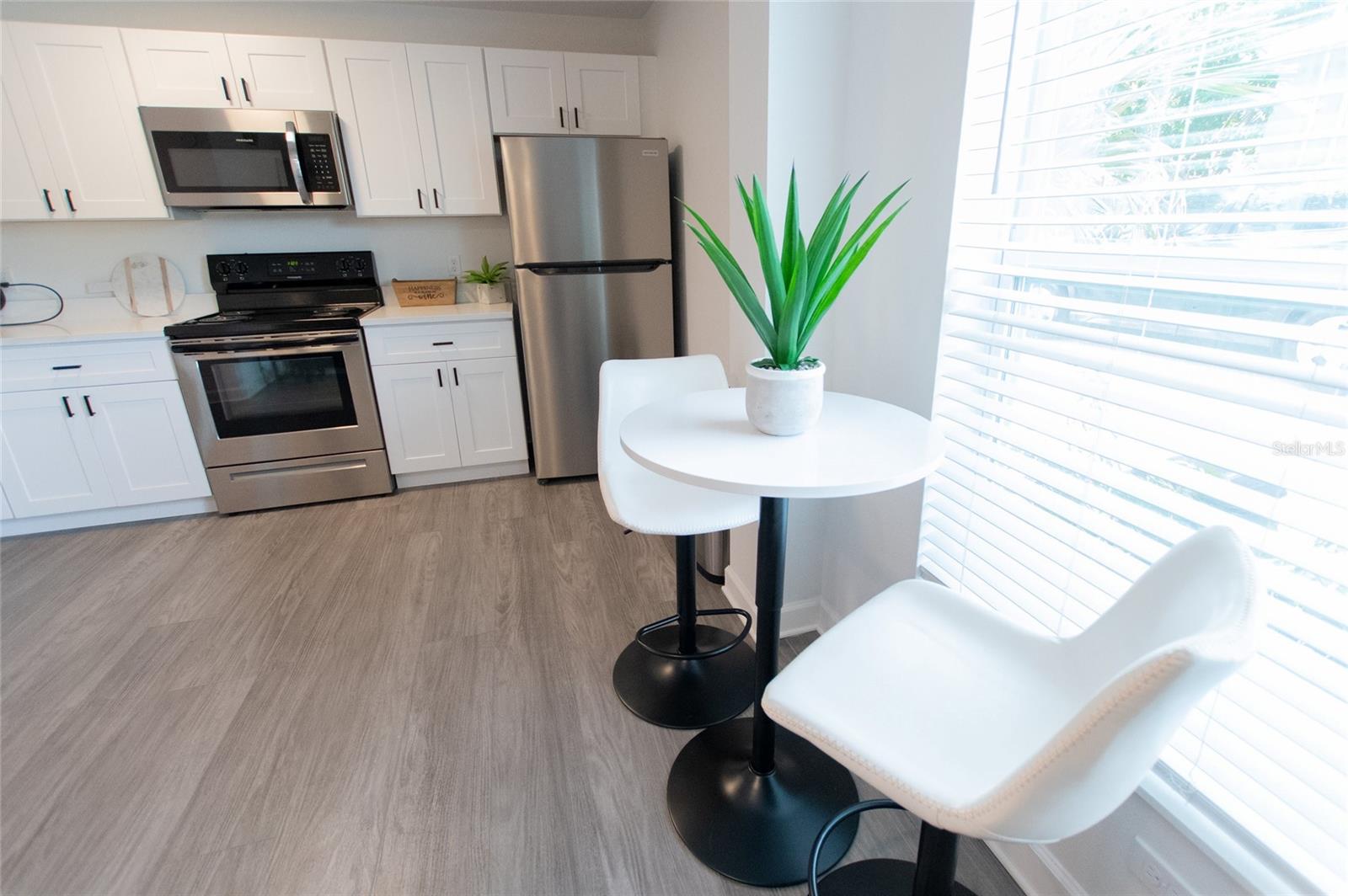 AVALON - Residential Income