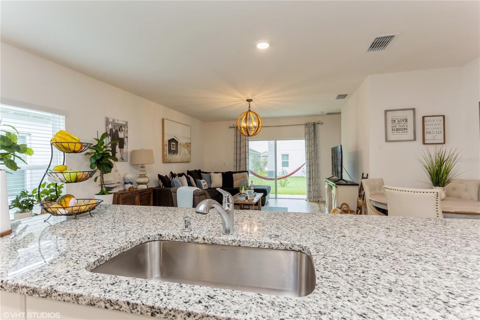 TRINITY LAKES PH 1 & 2 - Residential Lease
