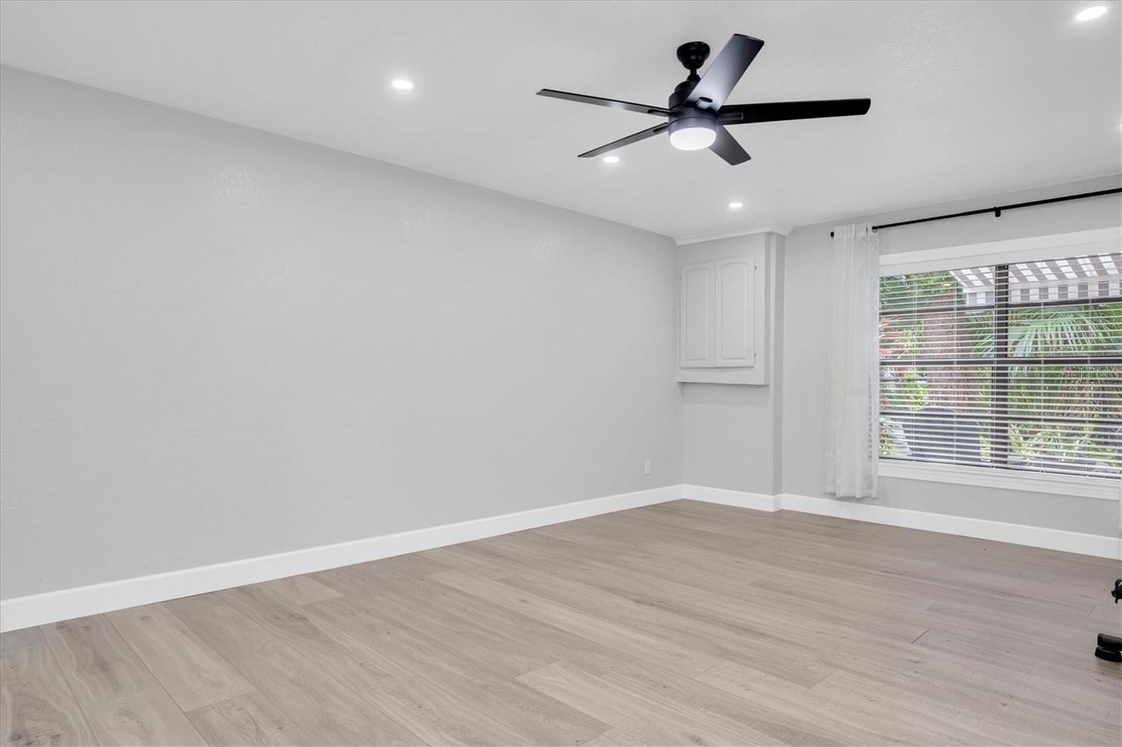 PINELLAS GROVES - Residential
