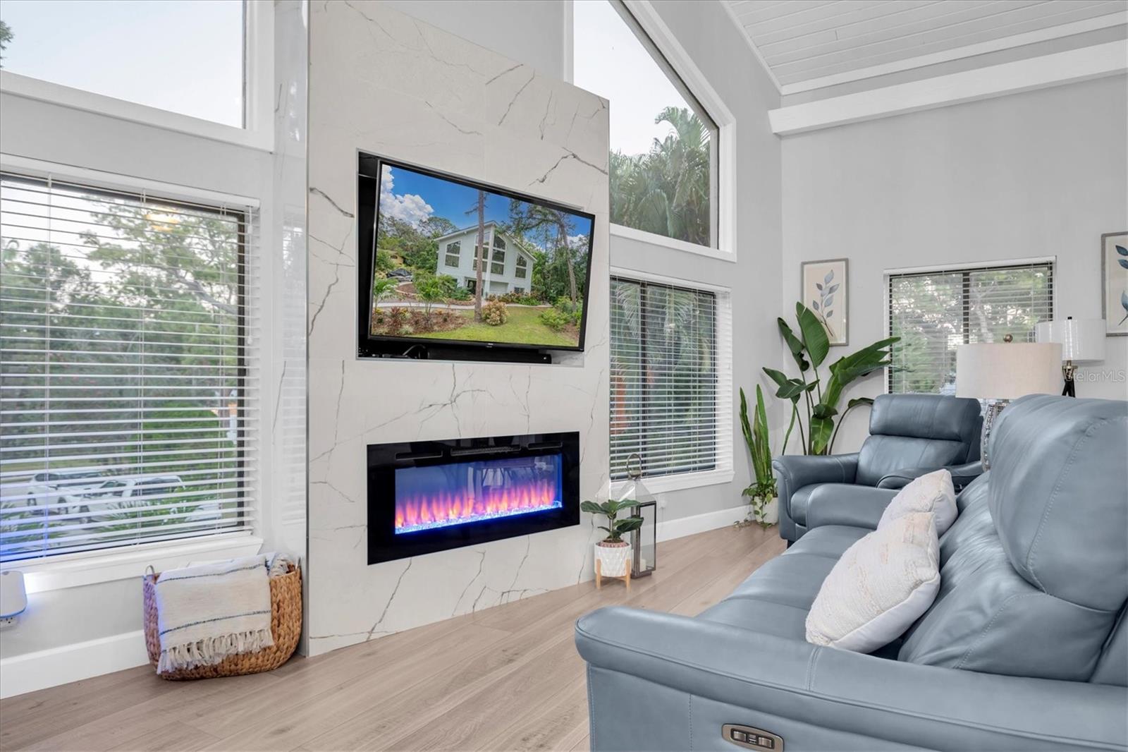 PINELLAS GROVES - Residential