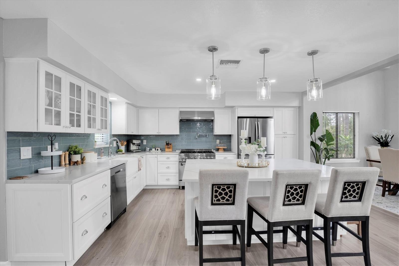 PINELLAS GROVES - Residential