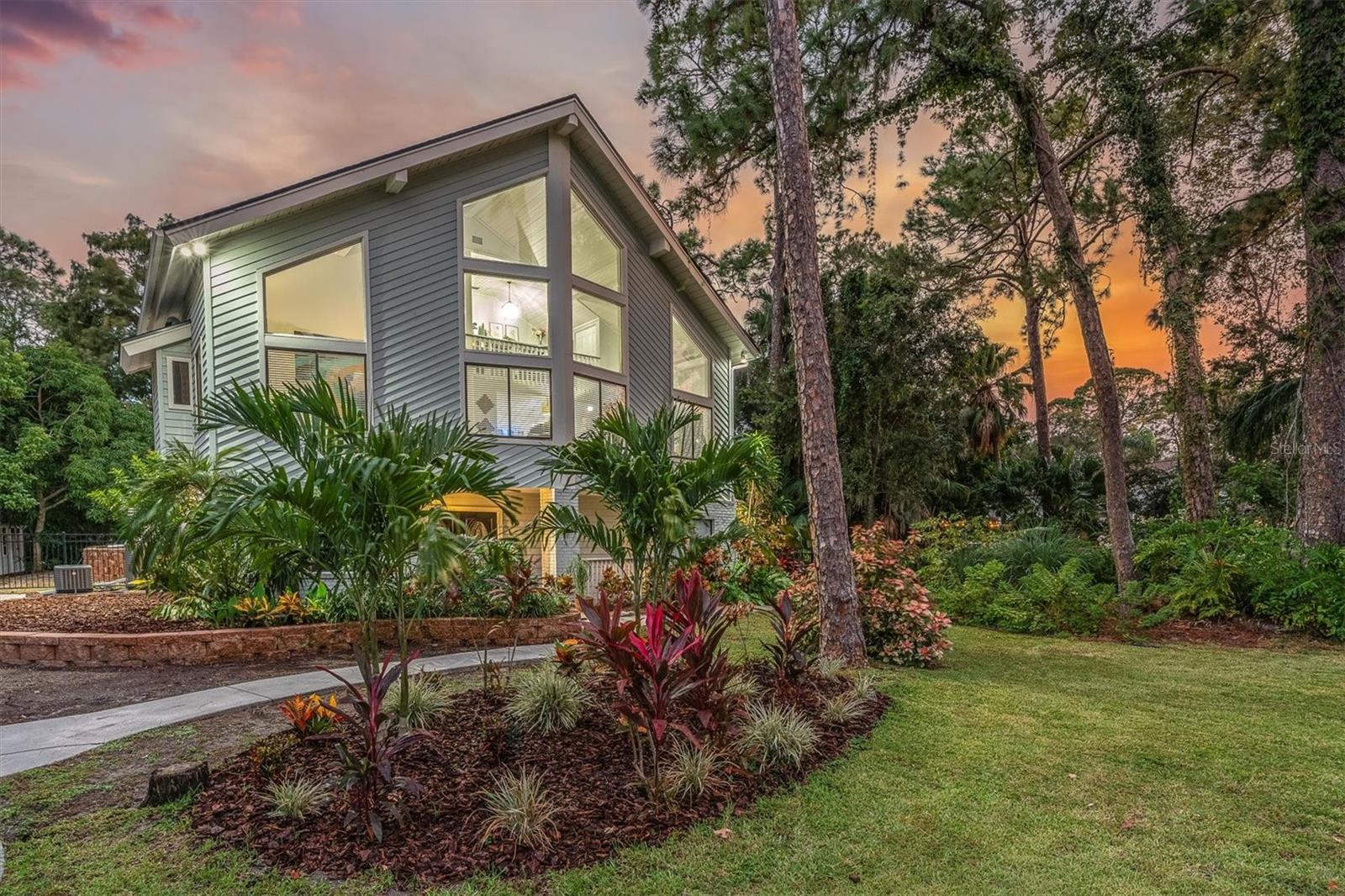 PINELLAS GROVES - Residential