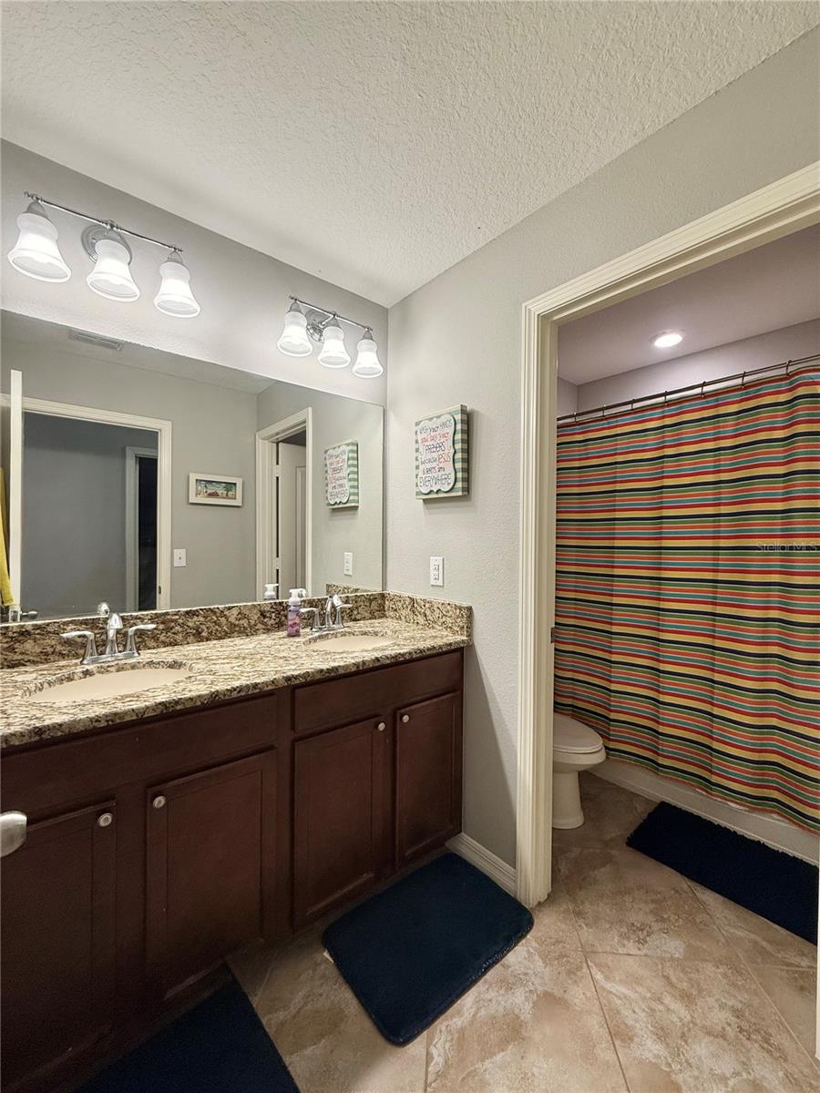 ENCLAVE AT BOYETTE - Residential