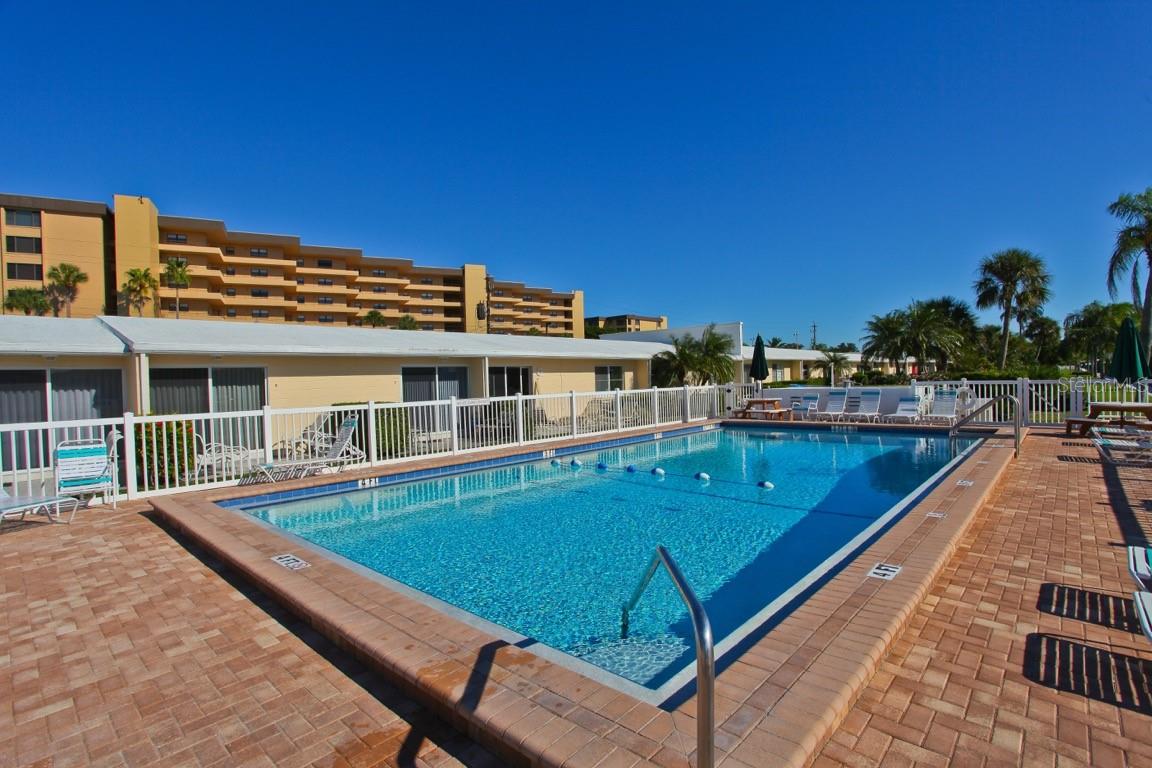 JAMAICA ROYALE - Residential