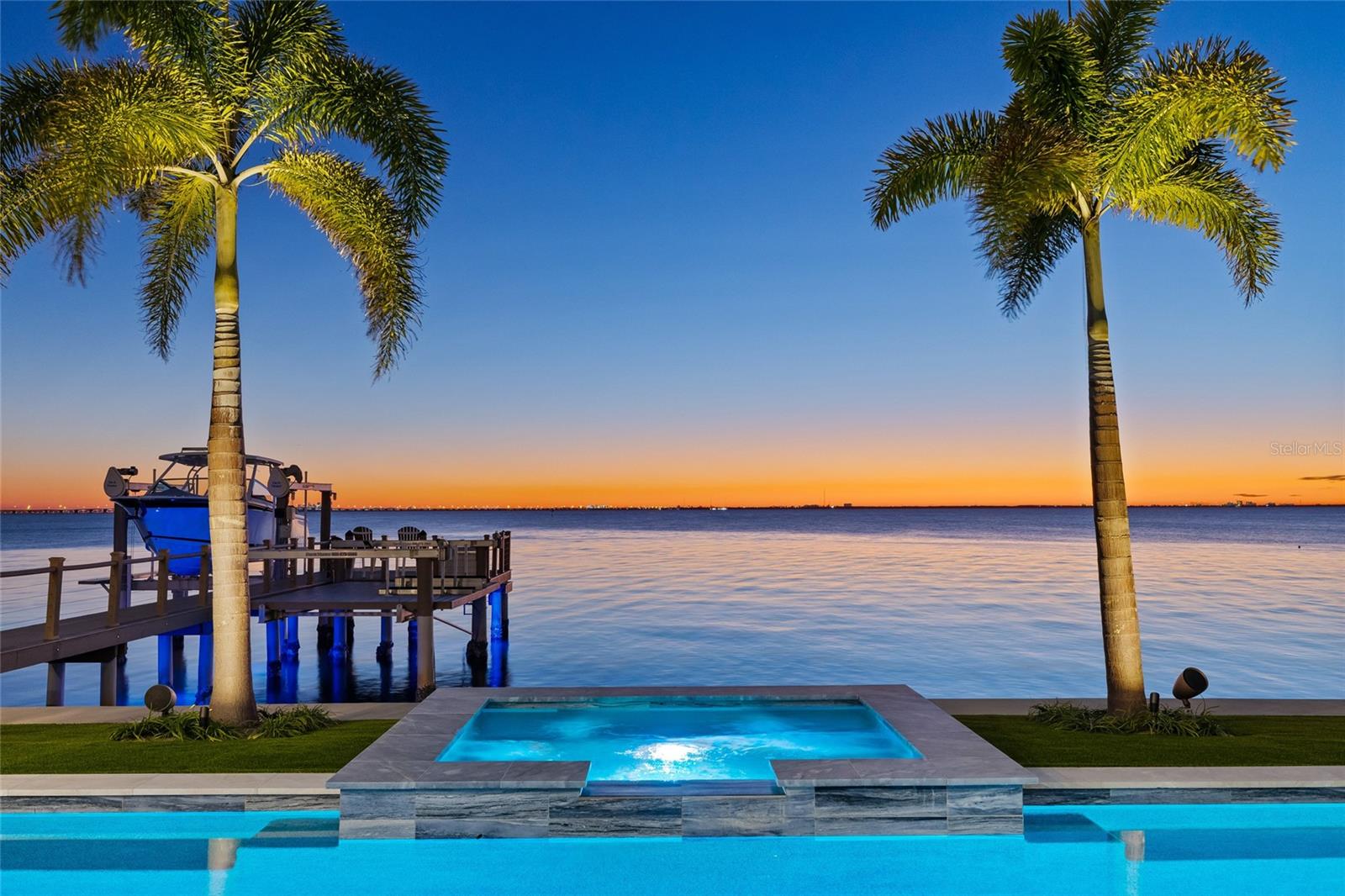 SUNSET PARK ISLES UNIT 1 - Residential