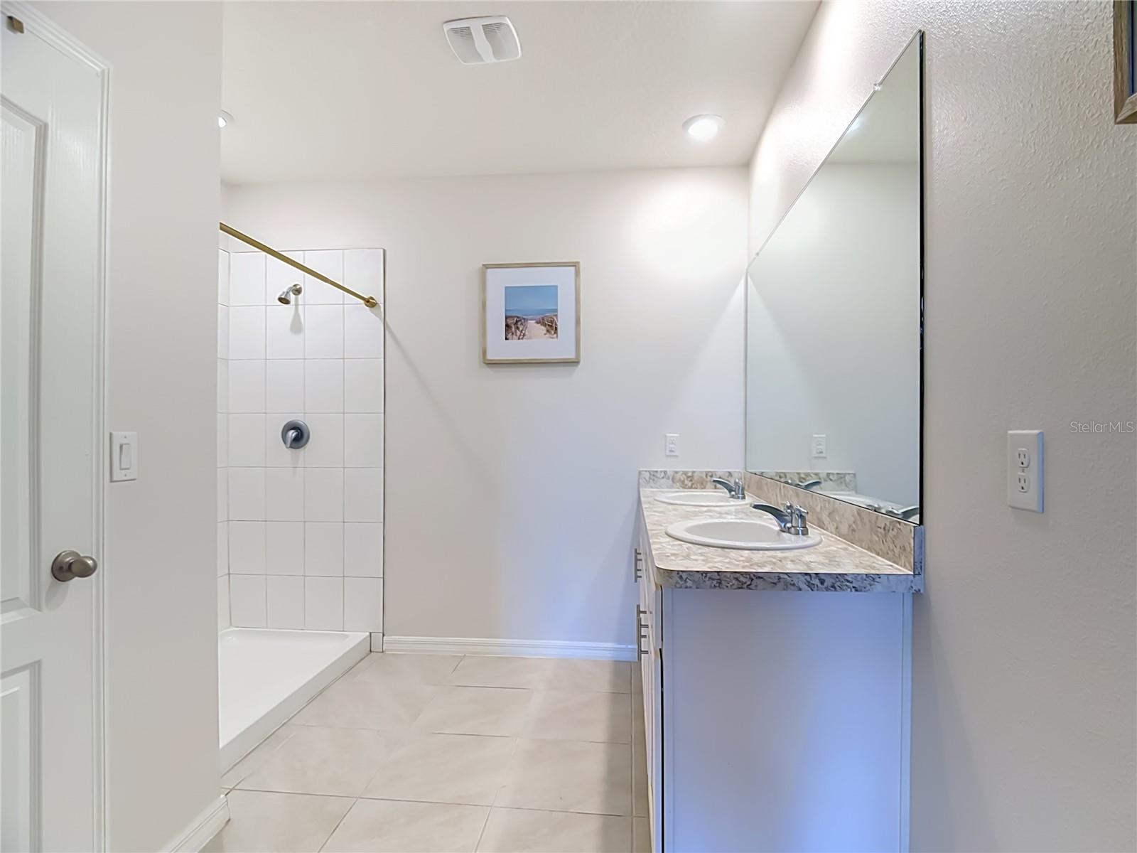 LUCERNE PARK RESERVE - Residential
