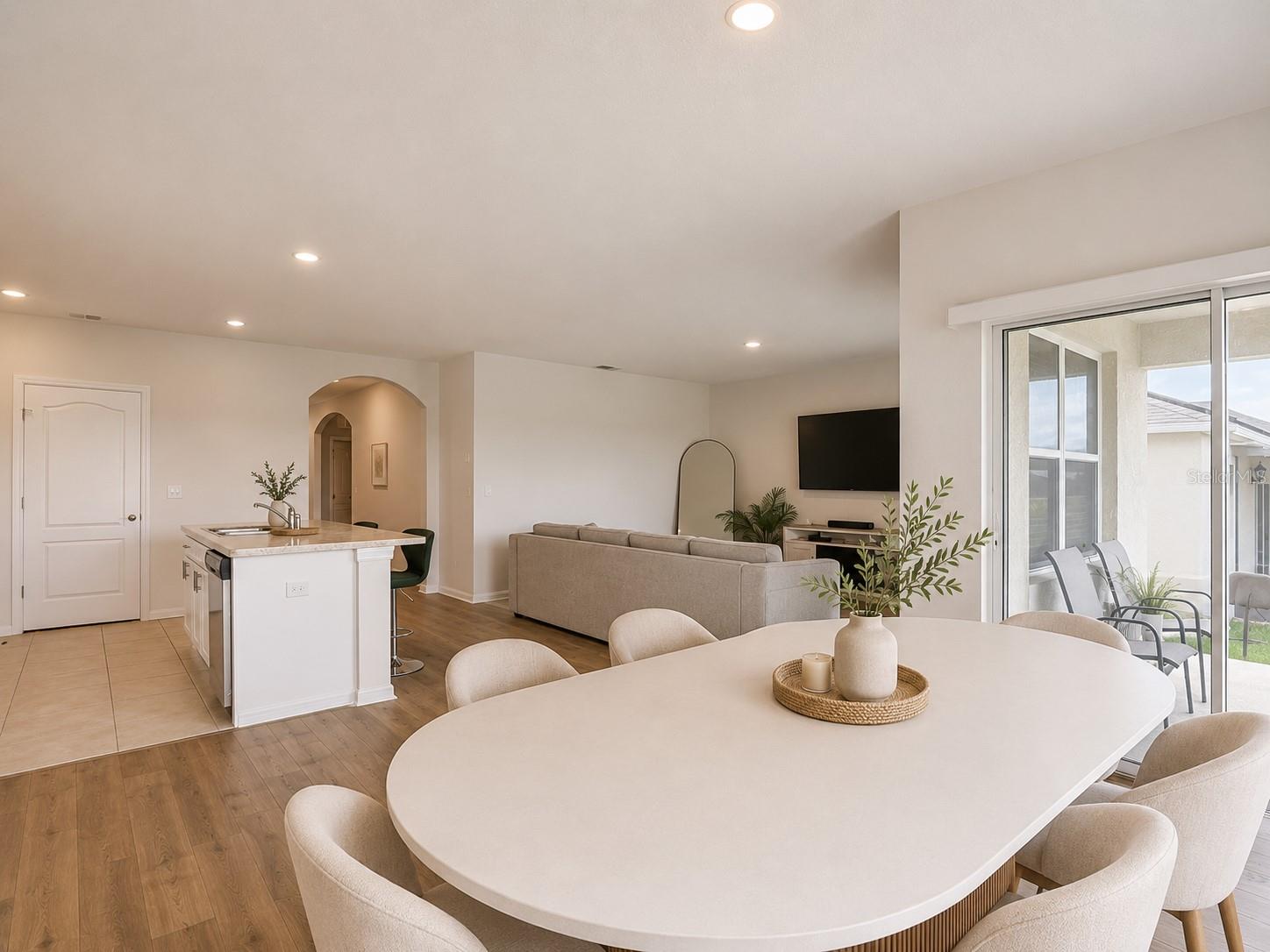LUCERNE PARK RESERVE - Residential