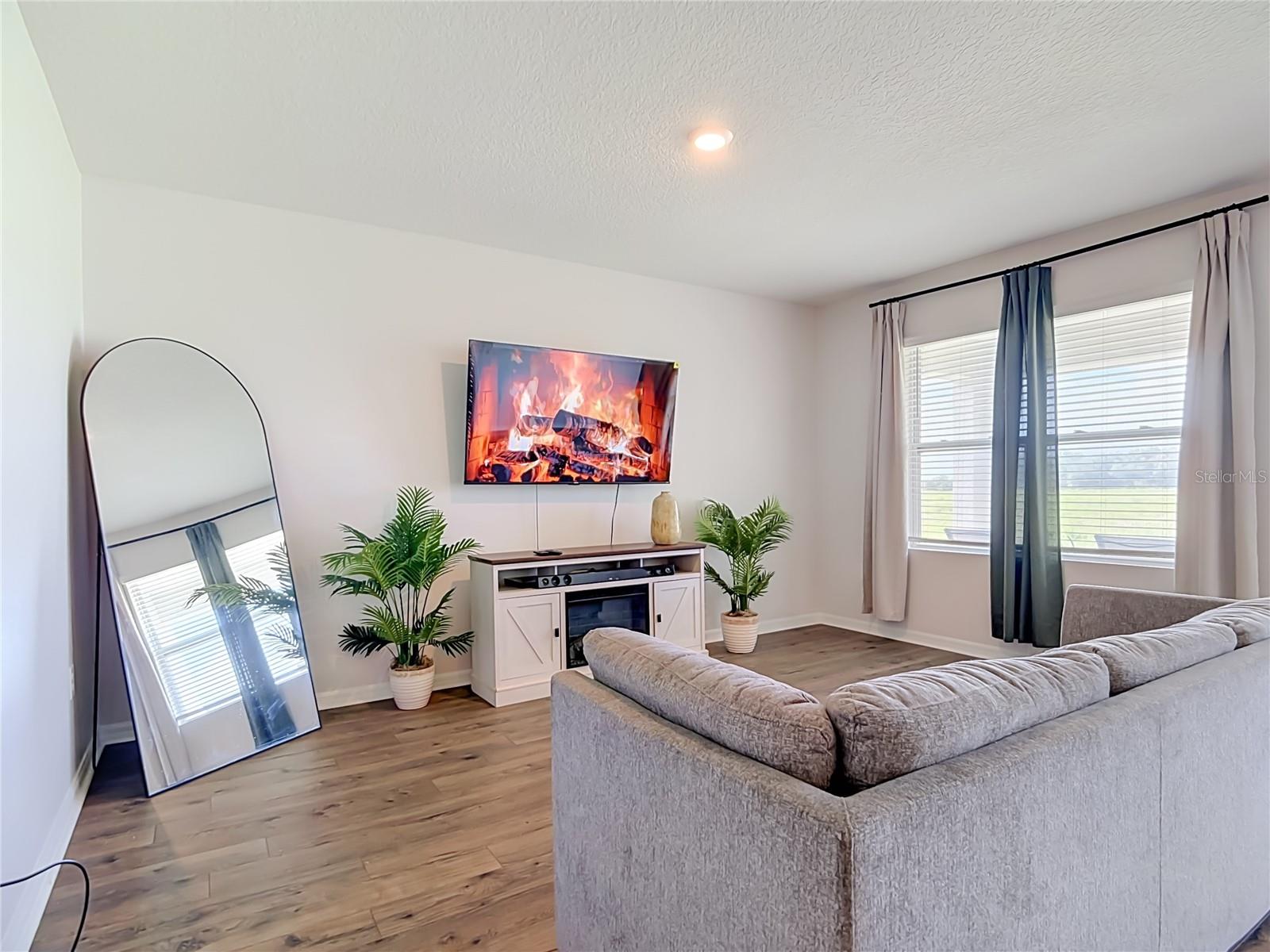 LUCERNE PARK RESERVE - Residential