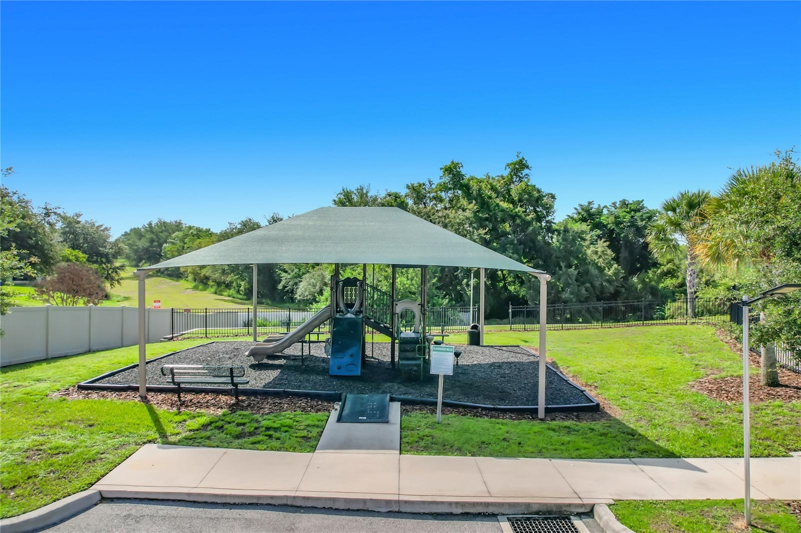 LUCERNE PARK RESERVE - Residential