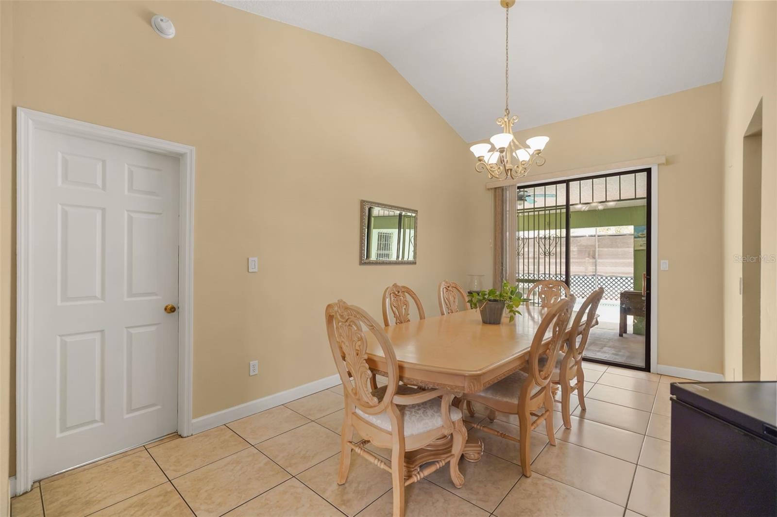 BVL UNIT 9 5TH ADD - Residential