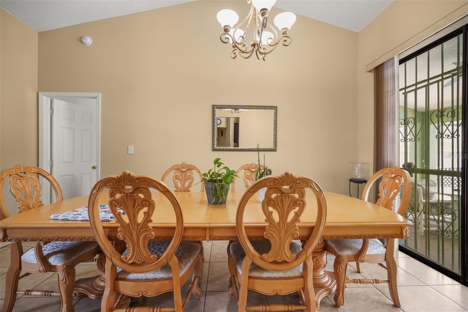 BVL UNIT 9 5TH ADD - Residential