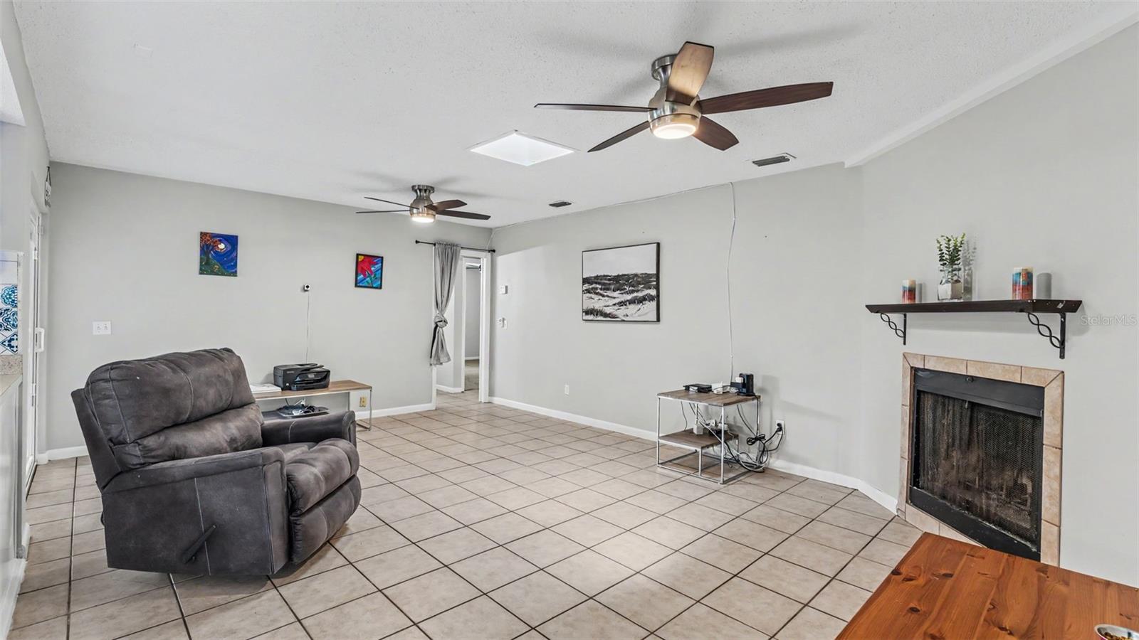 MERRIAM HEIGHTS - Residential