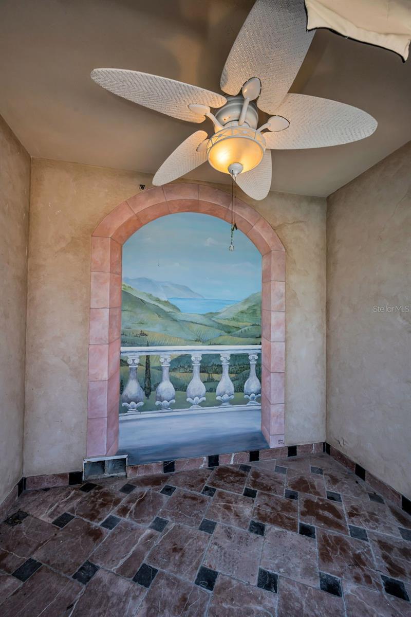 LAS FLORES CONDO - Residential