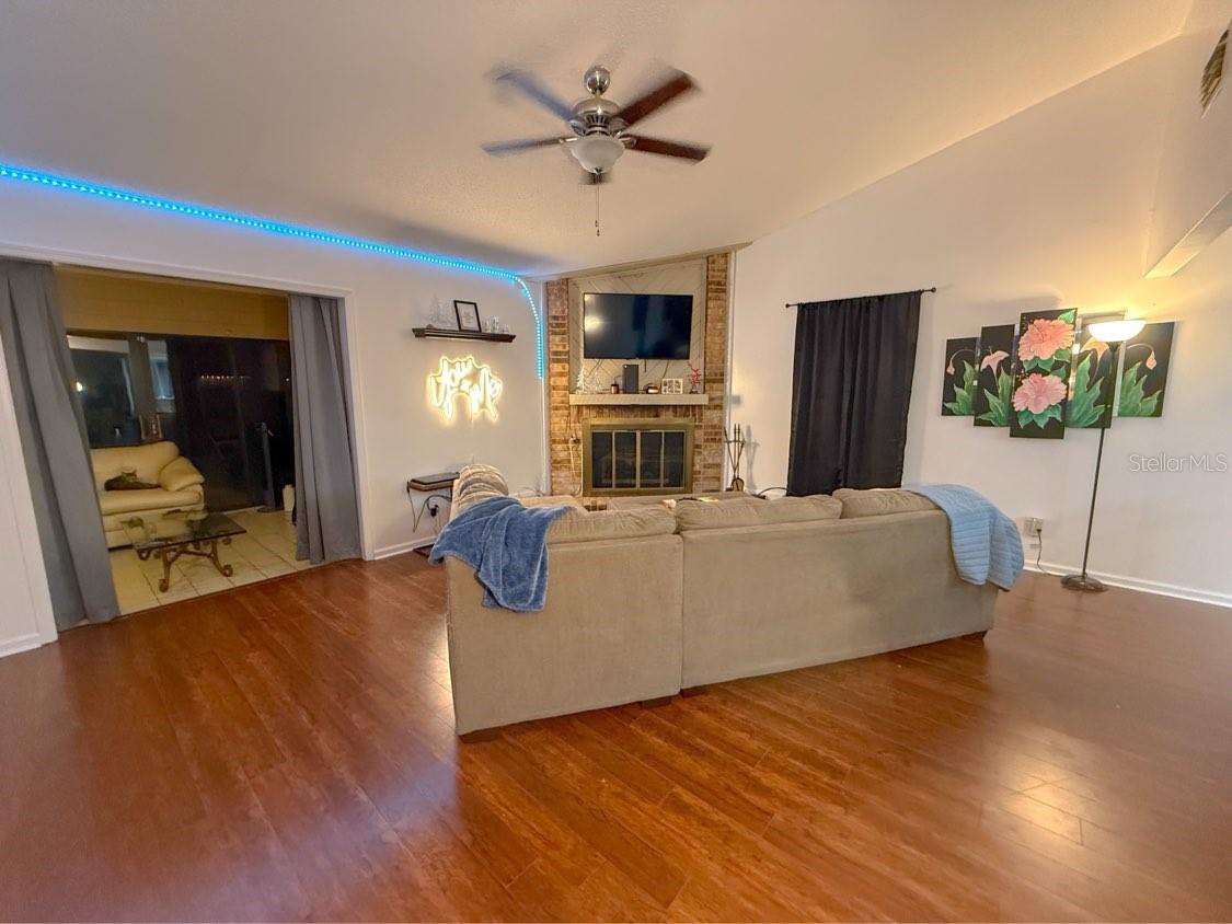 WHISPERING OAKS - Residential Lease