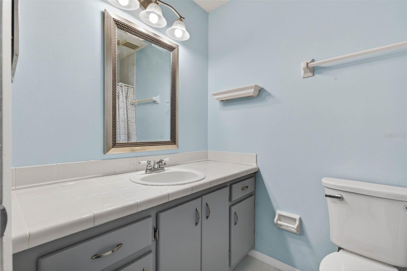 EASTWOOD SHORES - Residential