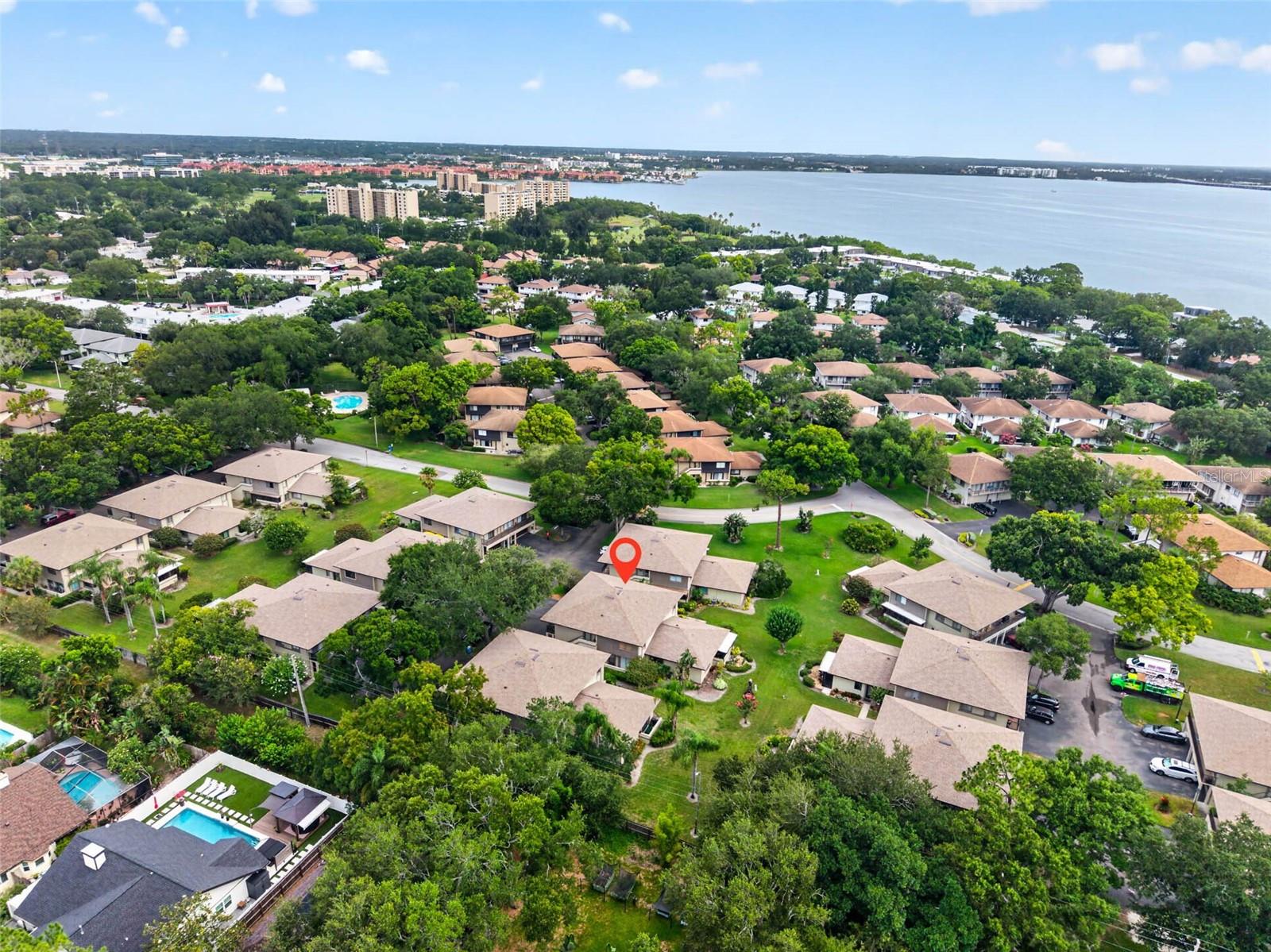EASTWOOD SHORES - Residential