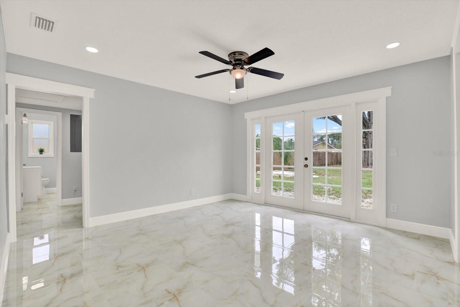 DEL RIO ESTATES - Residential