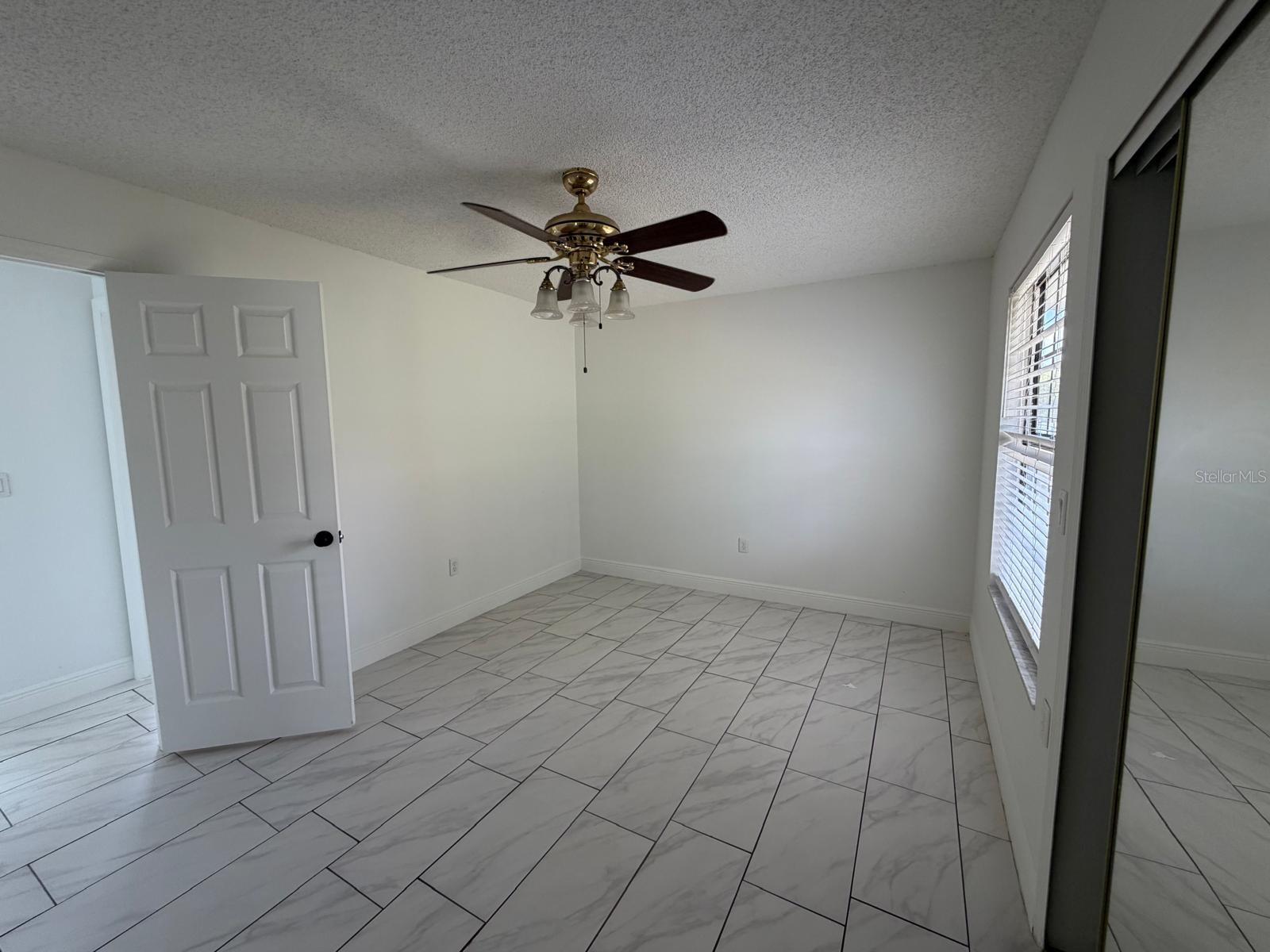 ROYALE OAKS PH 1 - Residential