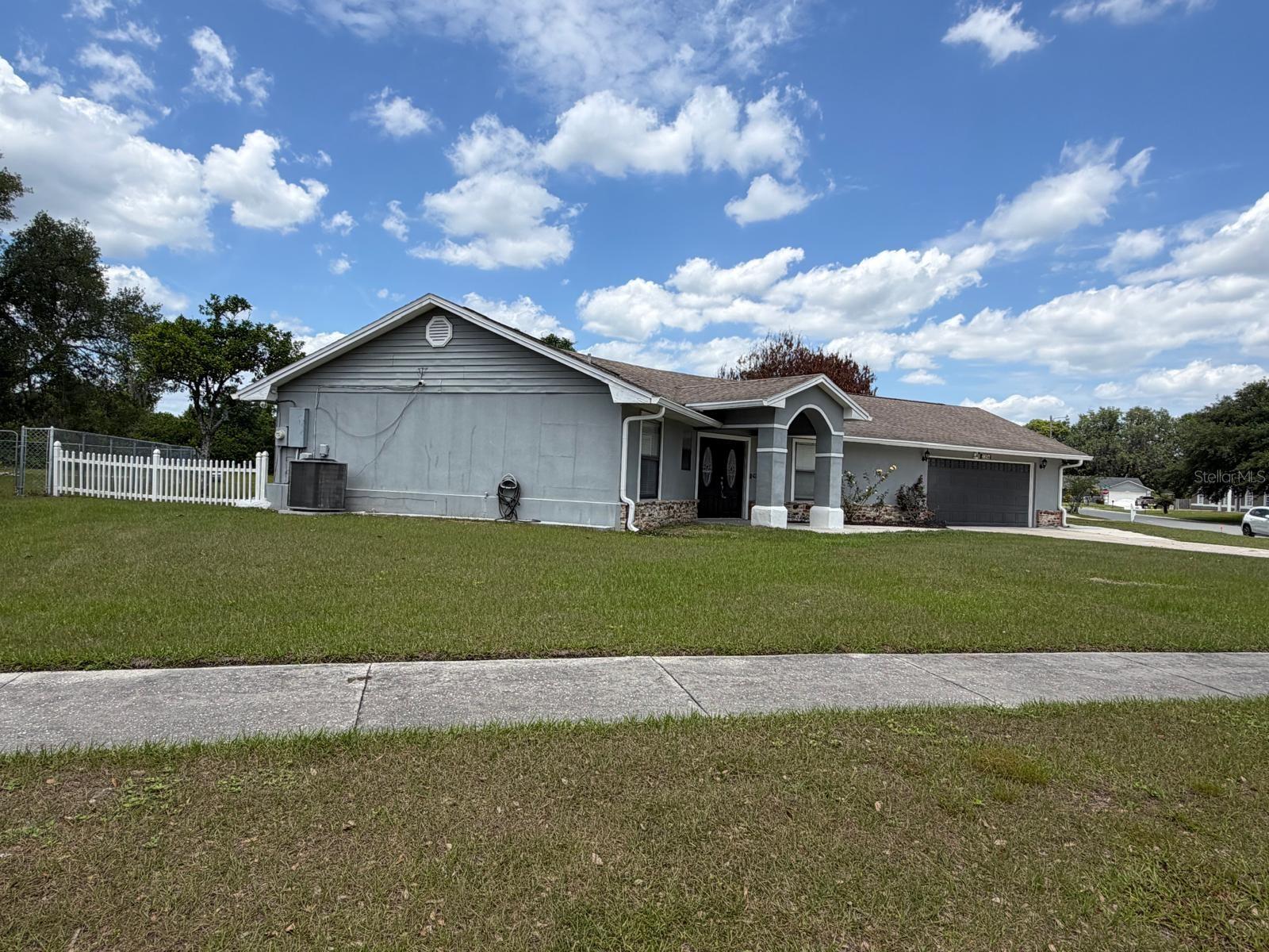 ROYALE OAKS PH 1 - Residential