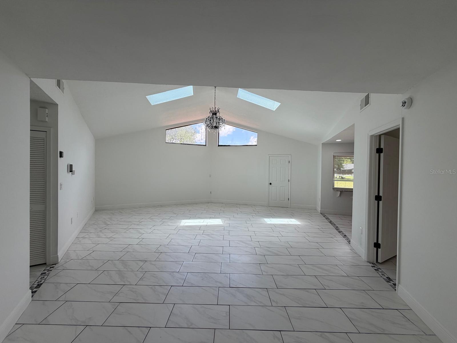 ROYALE OAKS PH 1 - Residential