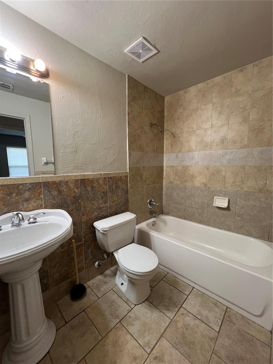 SOUTHSIDE TERRACE - Residential Lease