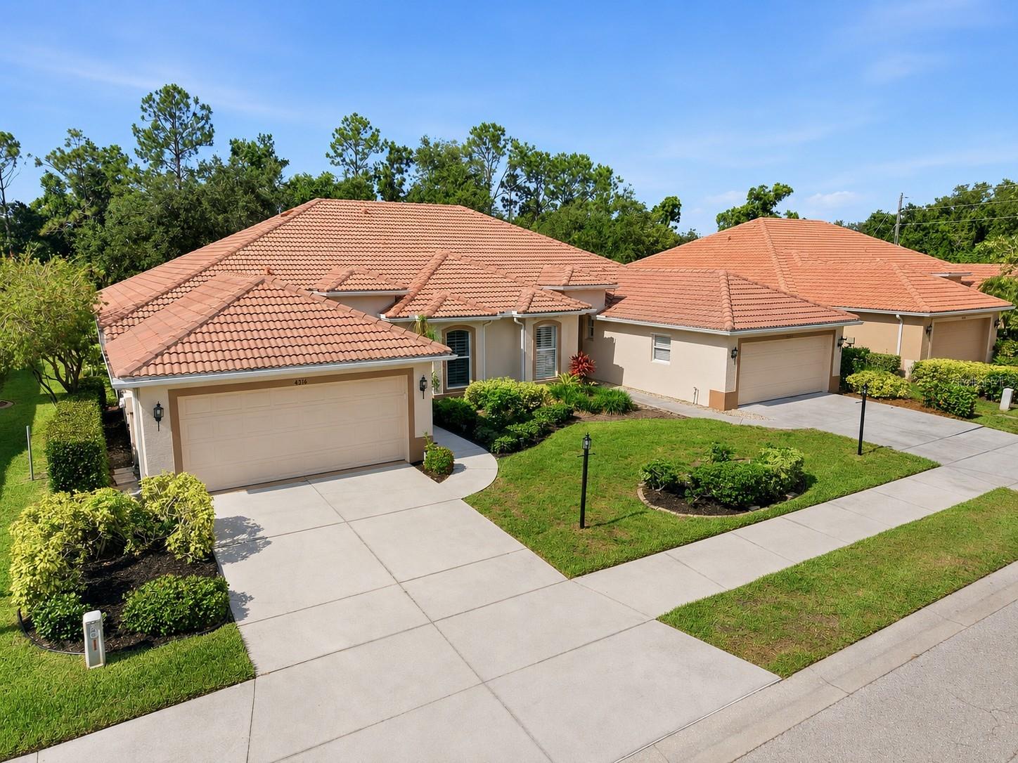 CALLISTA VILLAGE - Residential
