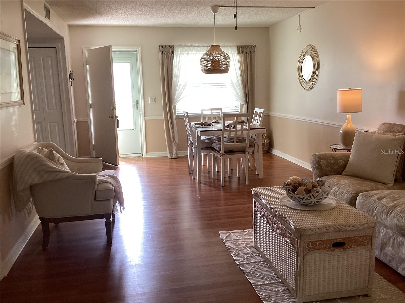 GREEN DOLPHIN PARK CONDO - Residential