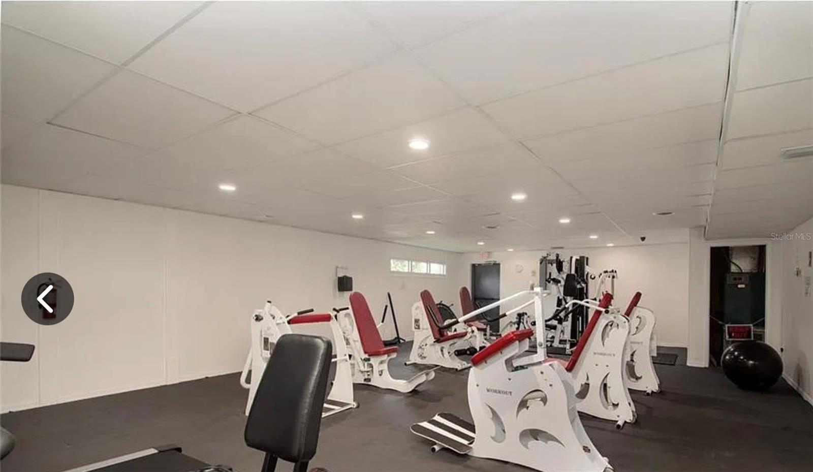 GREEN DOLPHIN PARK CONDO - Residential