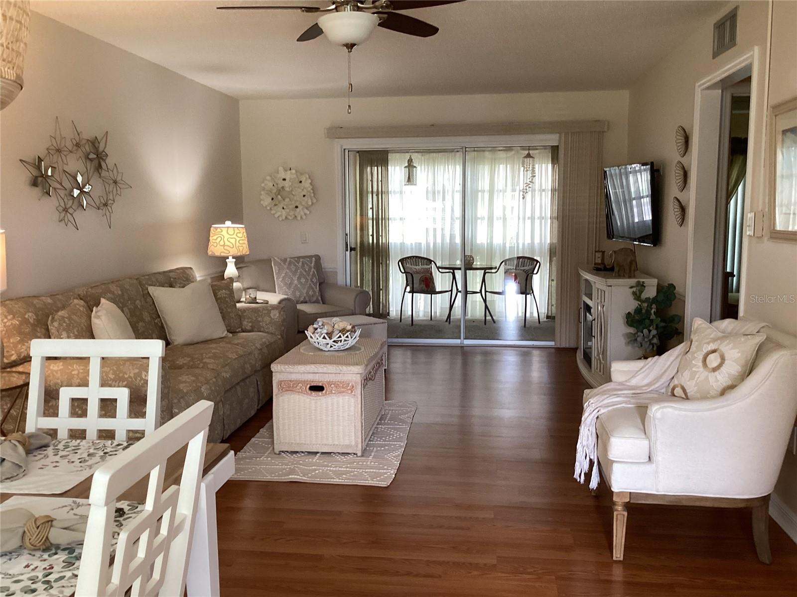 GREEN DOLPHIN PARK CONDO - Residential