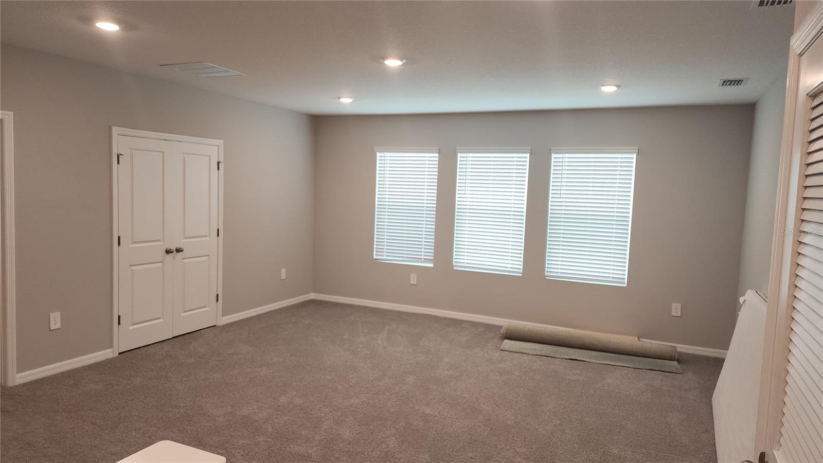 DEERBROOK - Residential