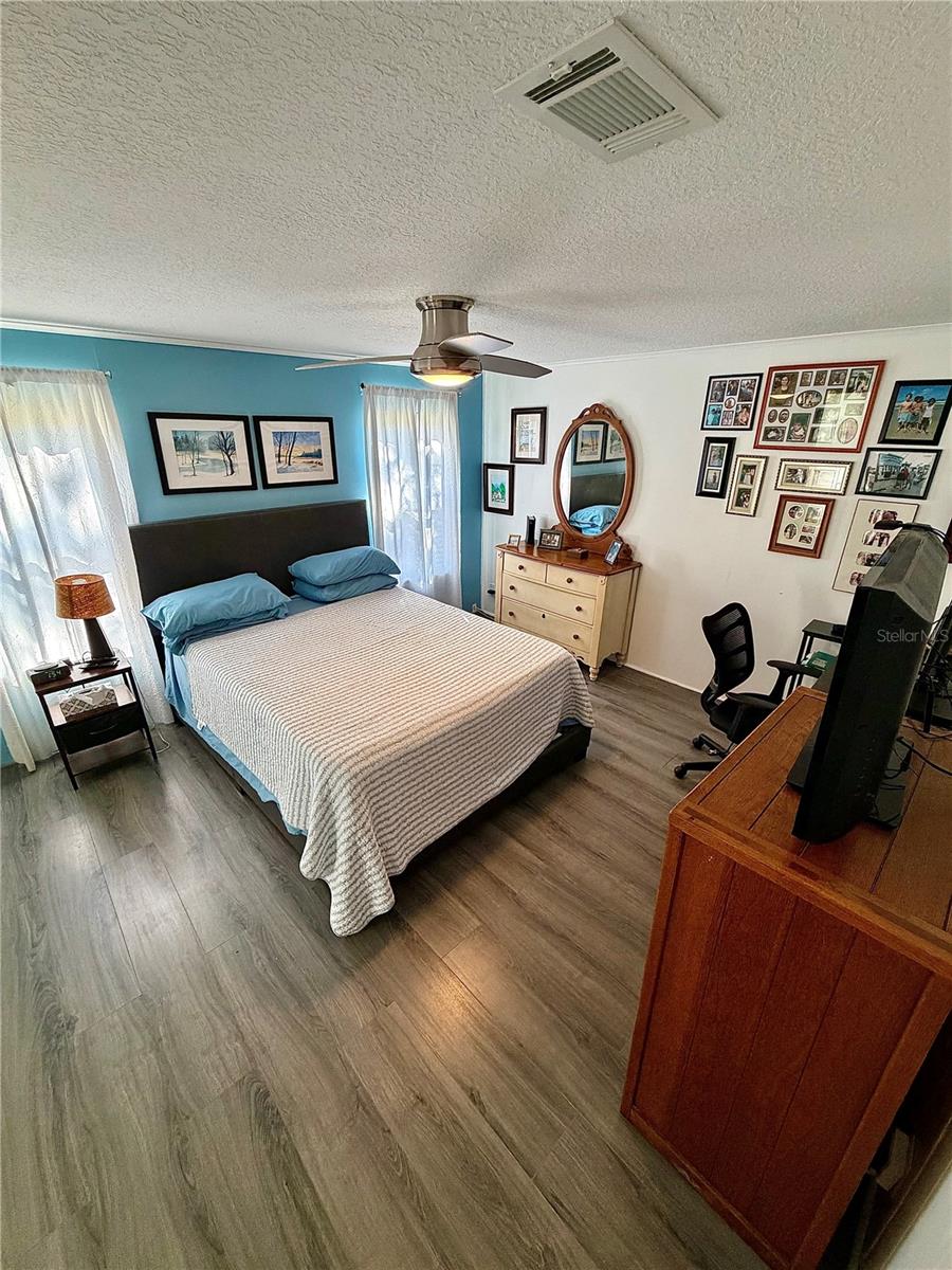 ORLANDO INDUST PARK - Residential