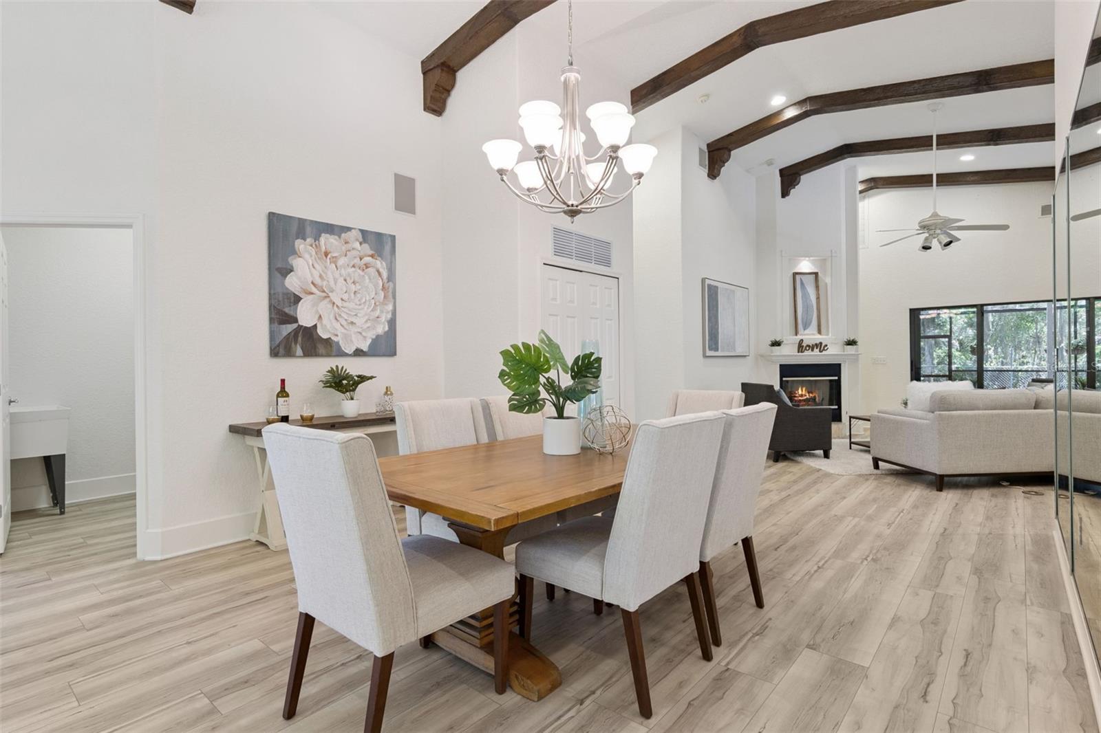 LAKE HARNEY SHORES 1ST ADD - Residential