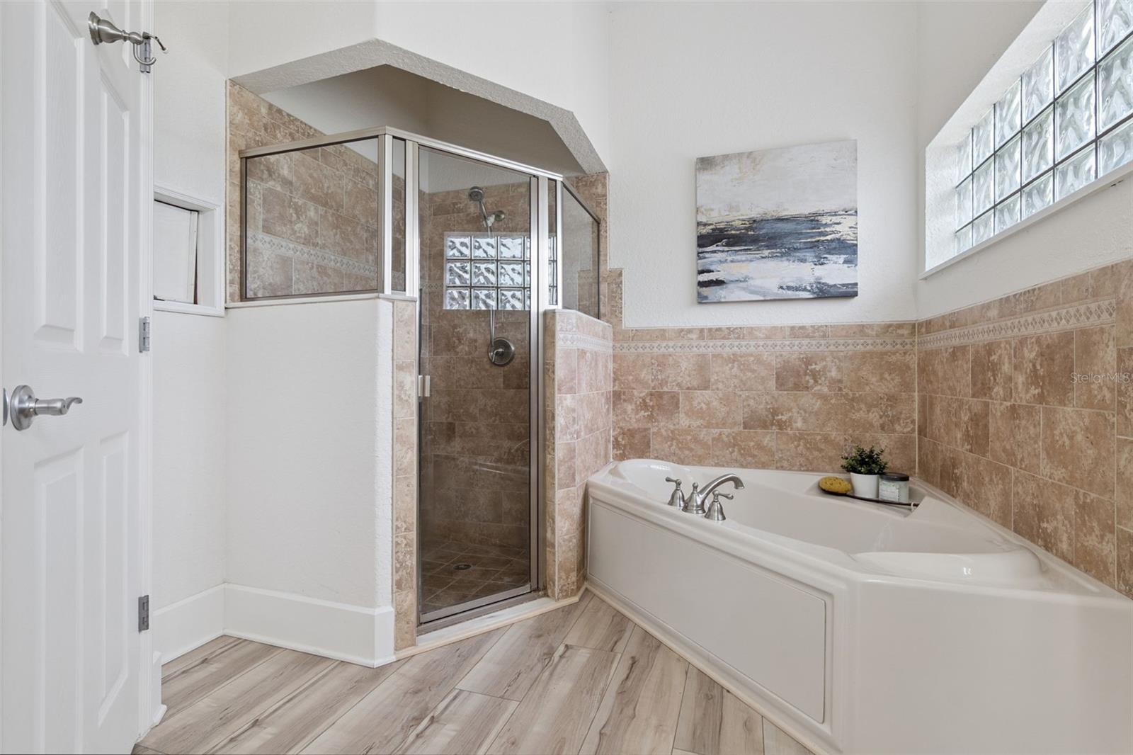 LAKE HARNEY SHORES 1ST ADD - Residential