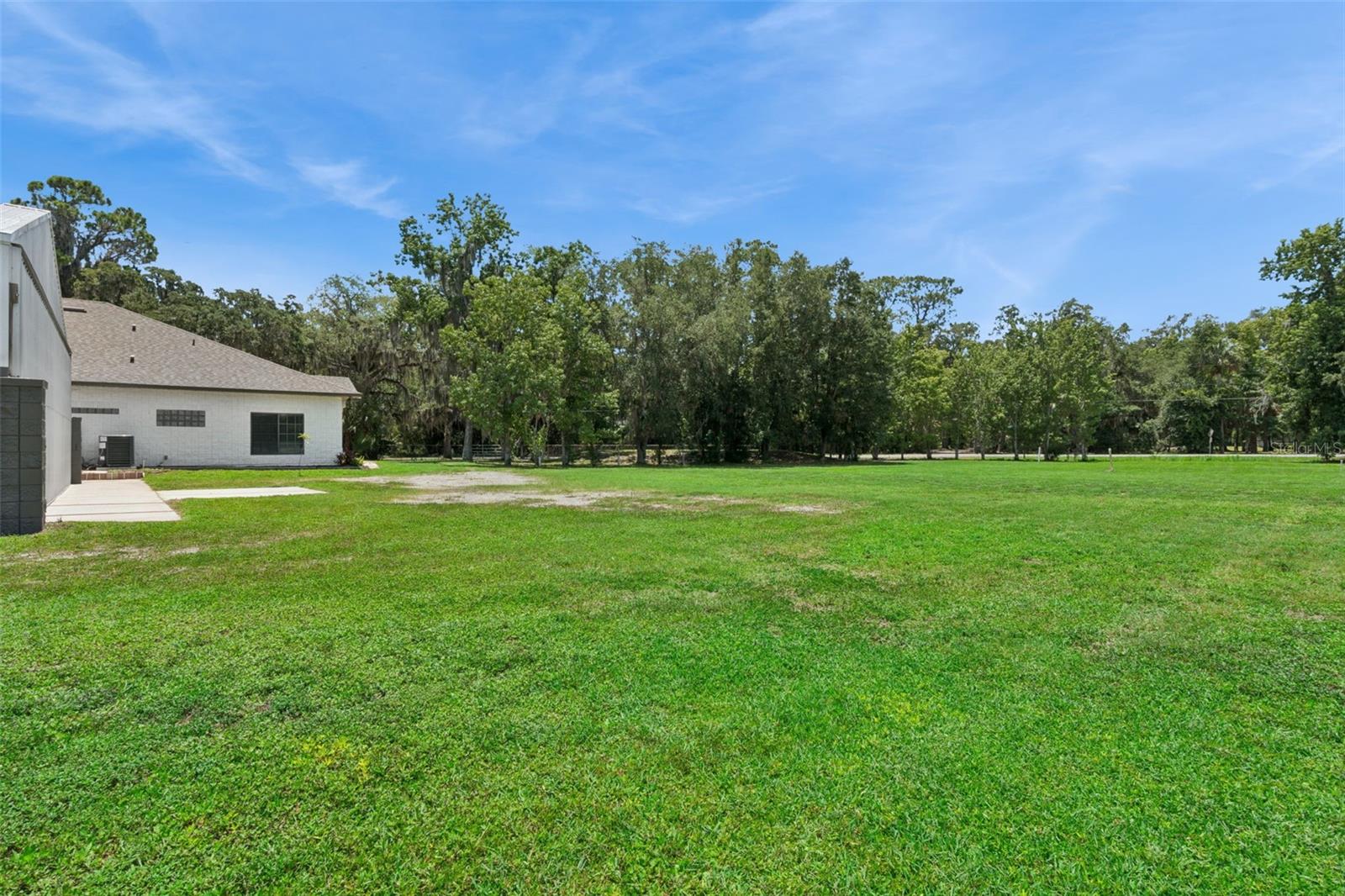 LAKE HARNEY SHORES 1ST ADD - Residential