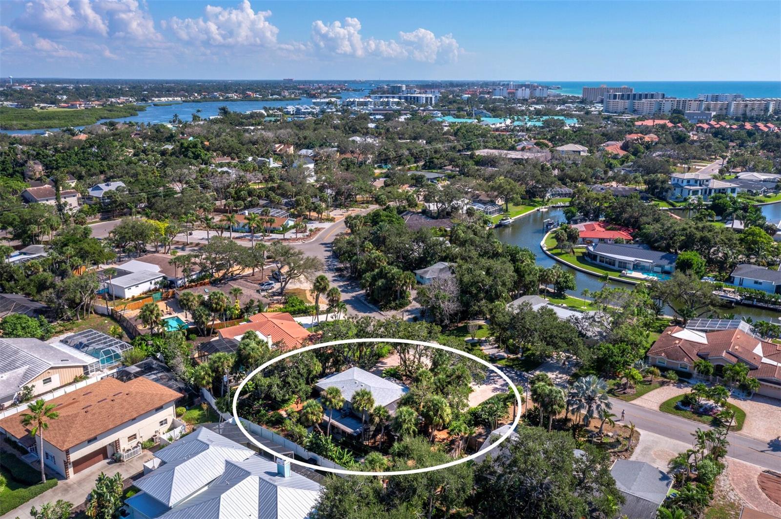 SIESTA ISLES - Residential