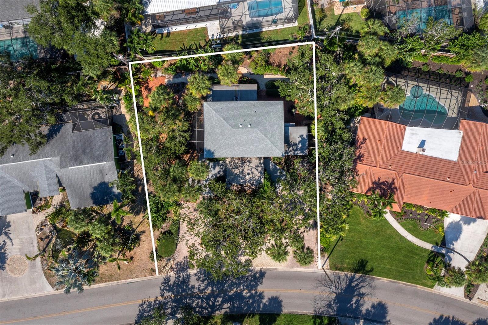 SIESTA ISLES - Residential