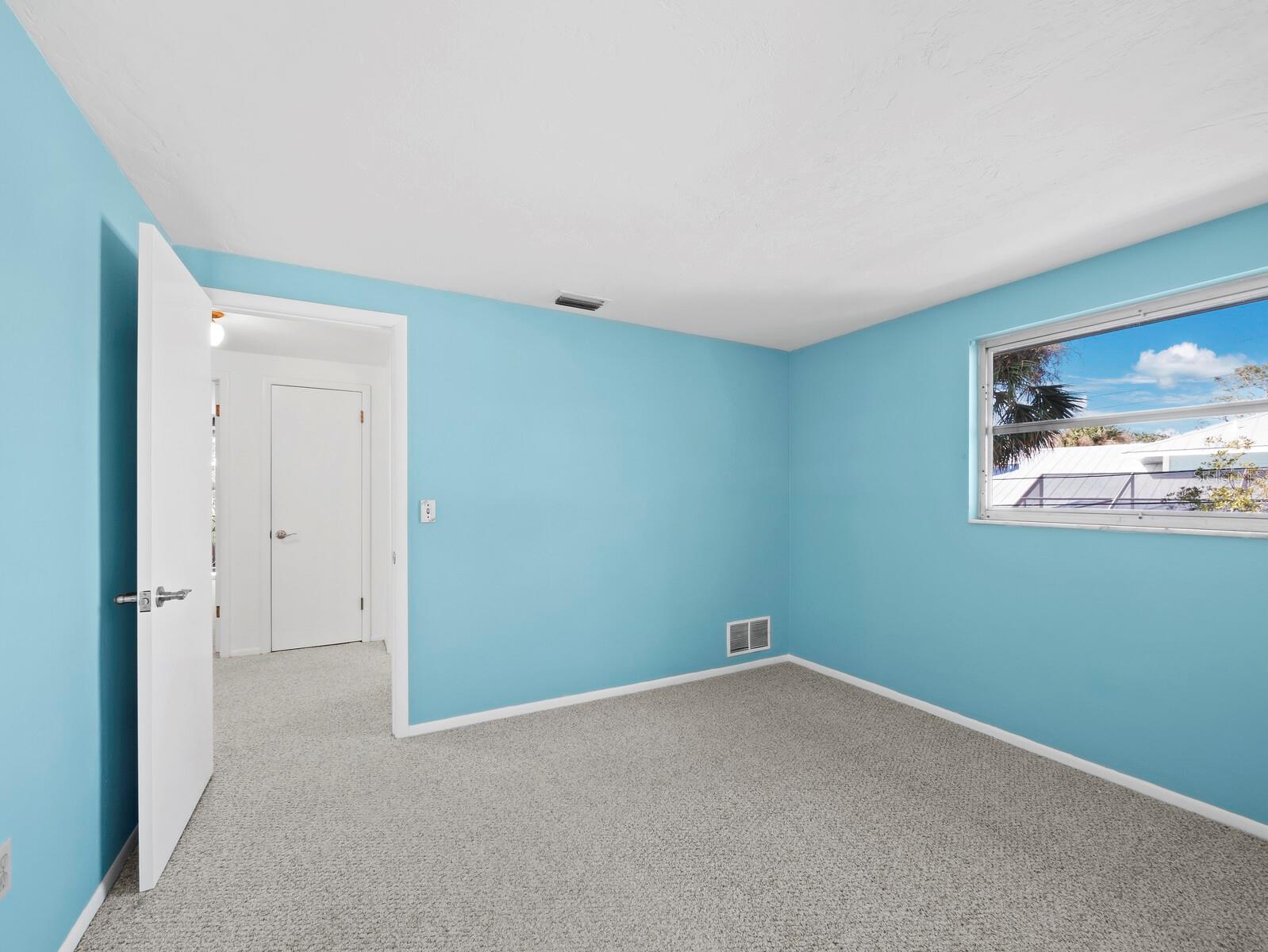 SIESTA ISLES - Residential
