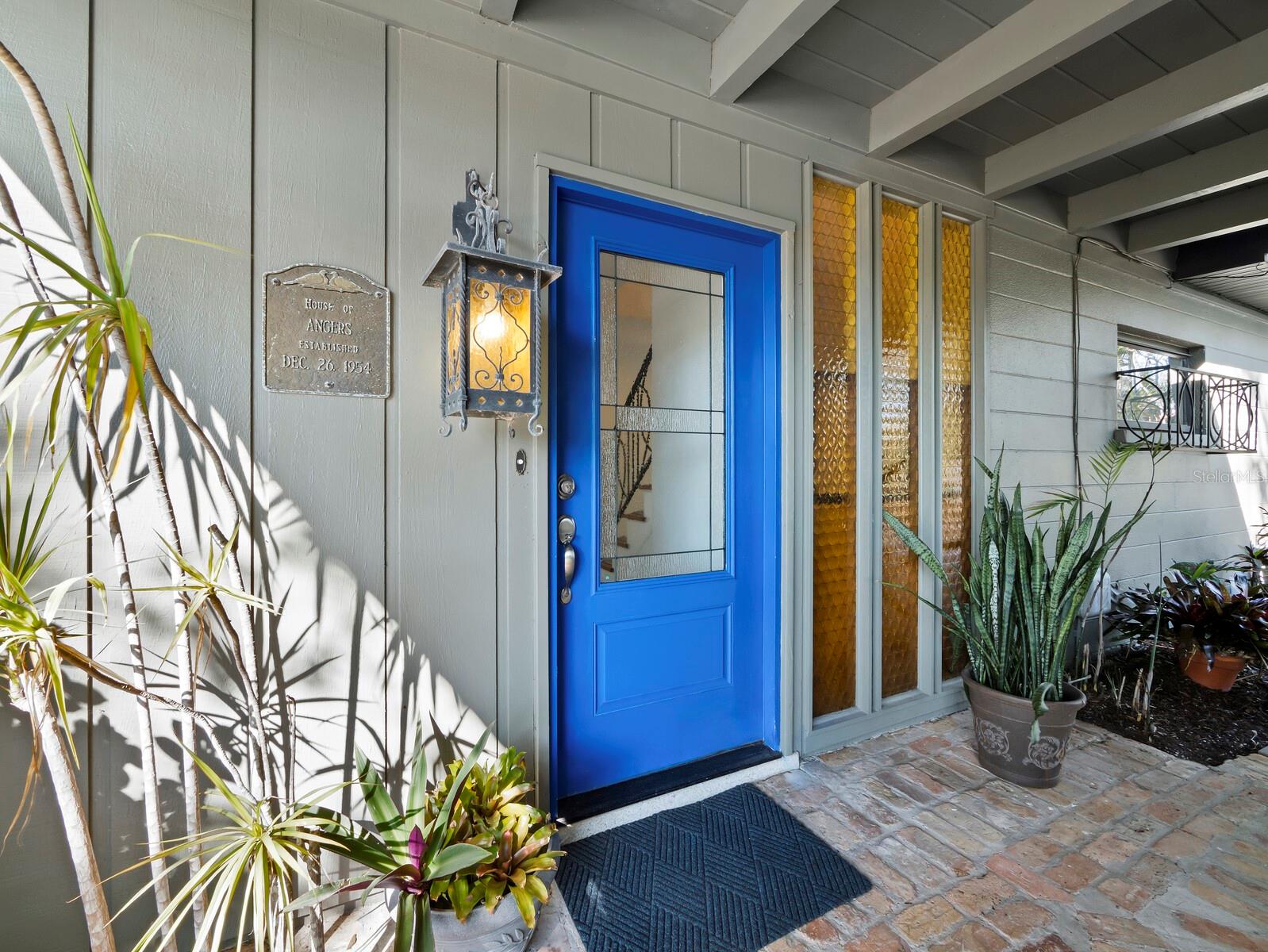 SIESTA ISLES - Residential