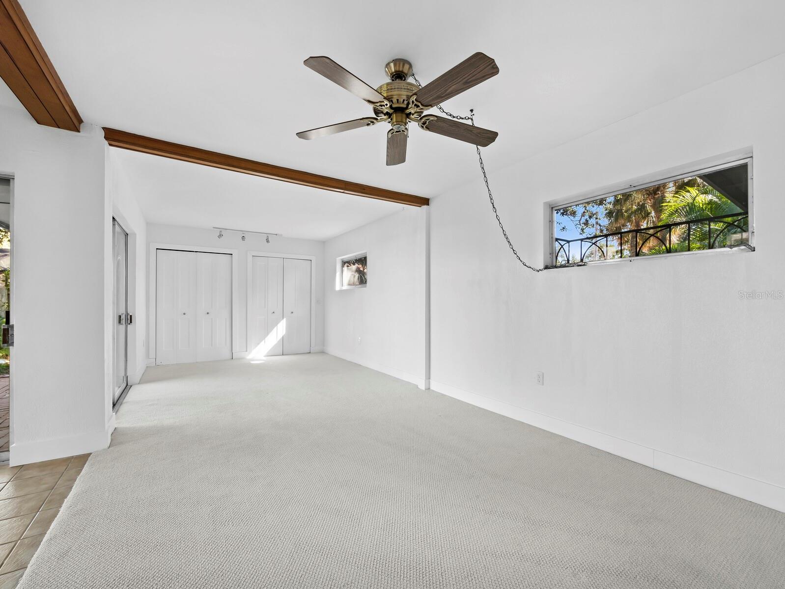 SIESTA ISLES - Residential