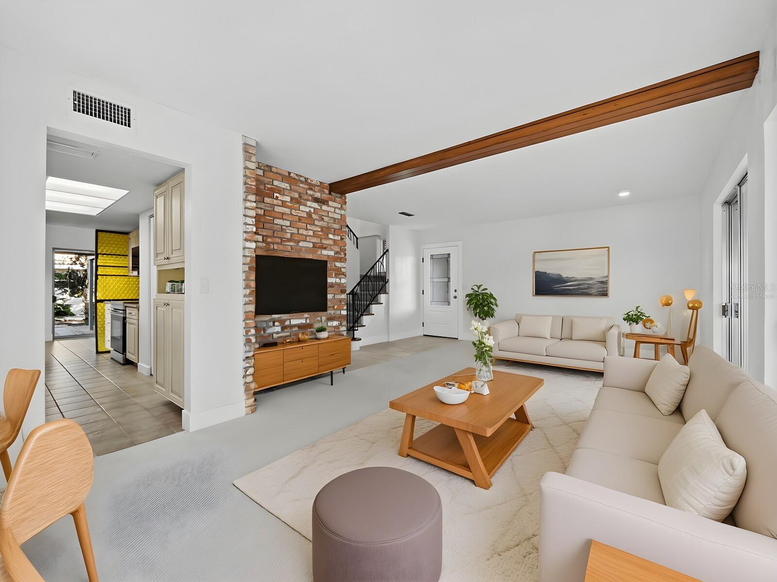 SIESTA ISLES - Residential