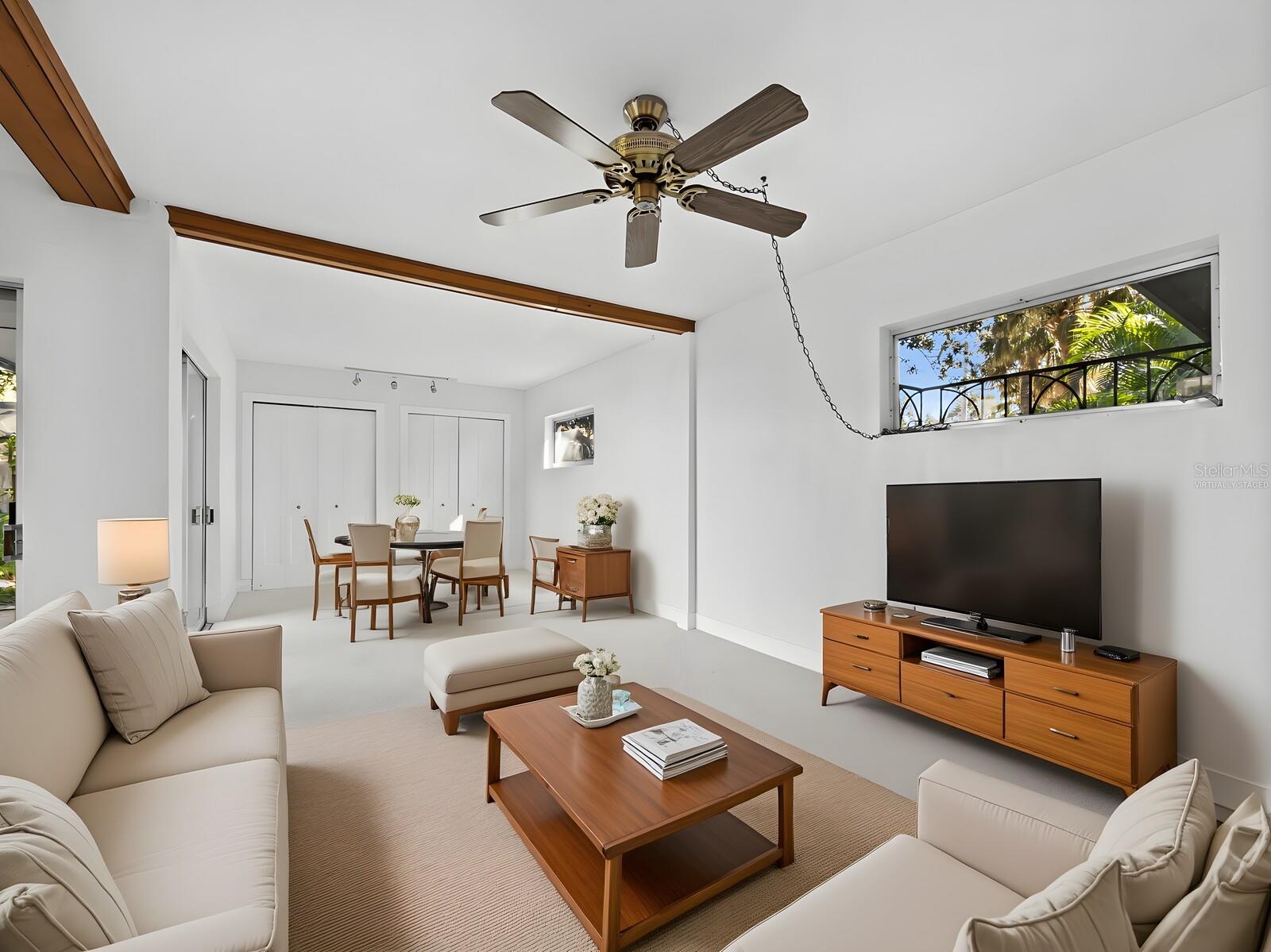 SIESTA ISLES - Residential