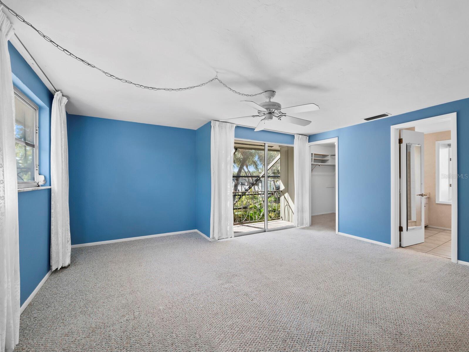 SIESTA ISLES - Residential