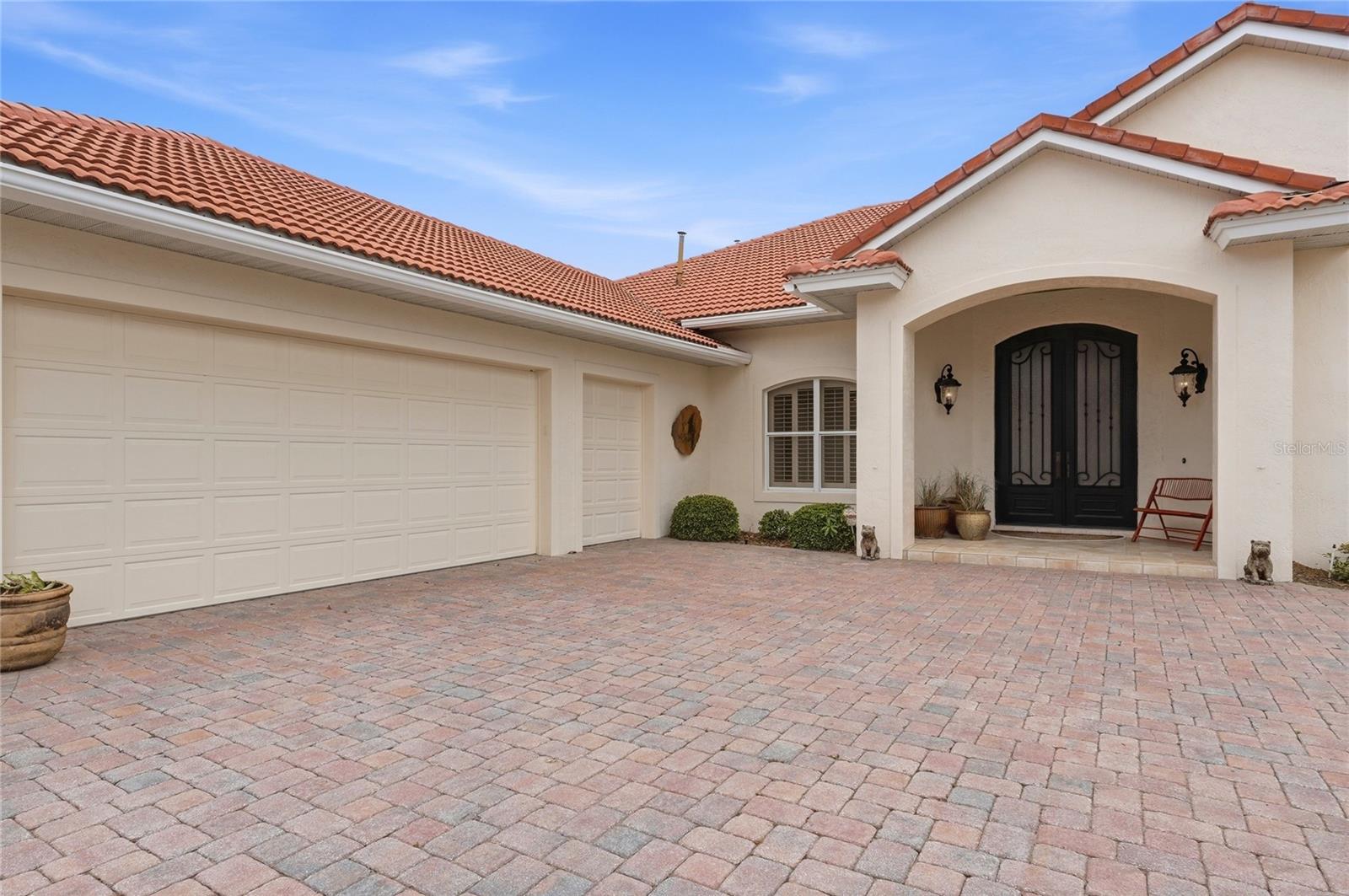 COUNTRY CLUB VILLAGE PH 02 - Residential