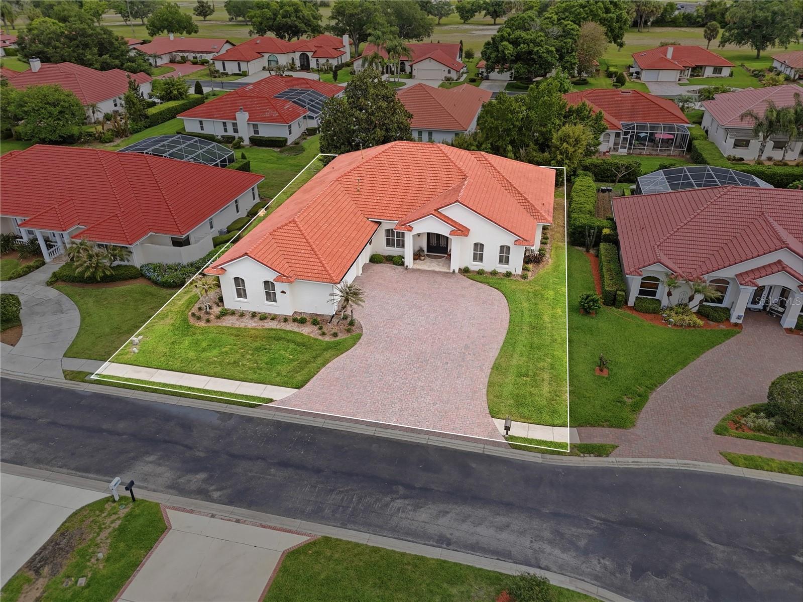COUNTRY CLUB VILLAGE PH 02 - Residential