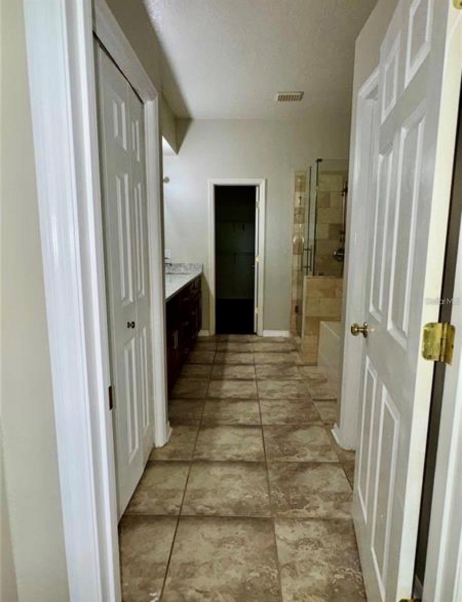 MEADOW POINTE PRCL 12 - Residential Lease
