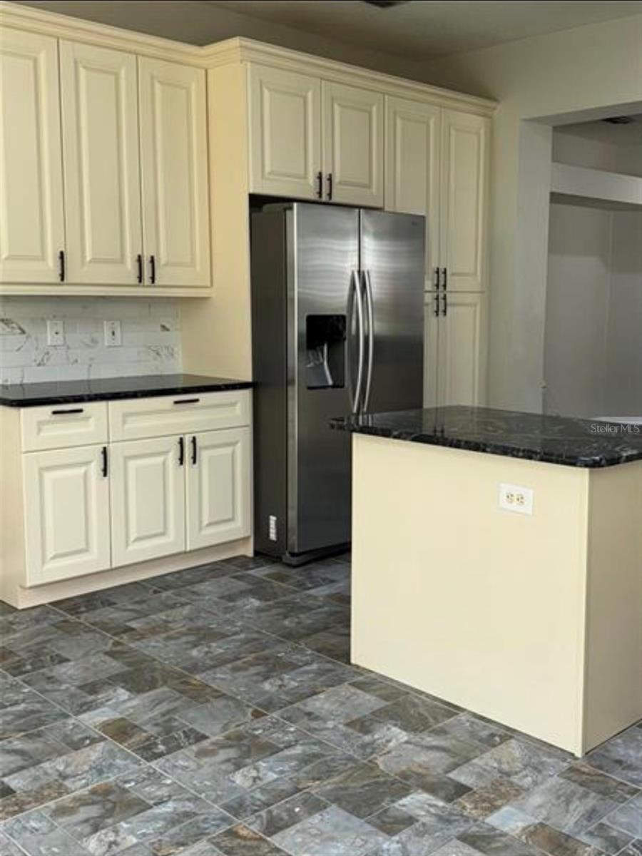 MEADOW POINTE PRCL 12 - Residential Lease