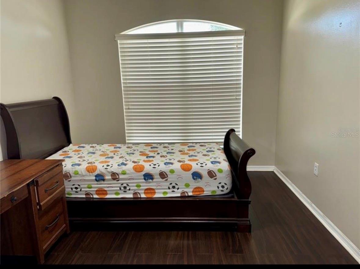 MEADOW POINTE PRCL 12 - Residential Lease