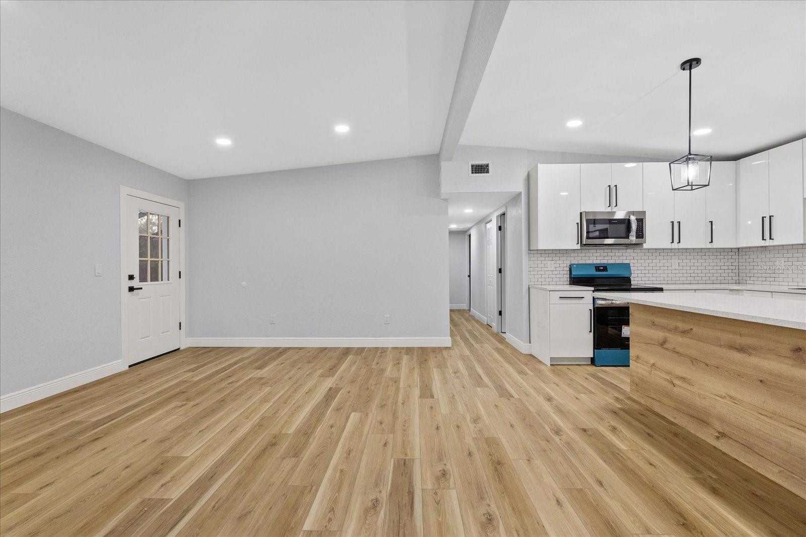 LAKEWOOD ESTATES UNIT 4 - Residential