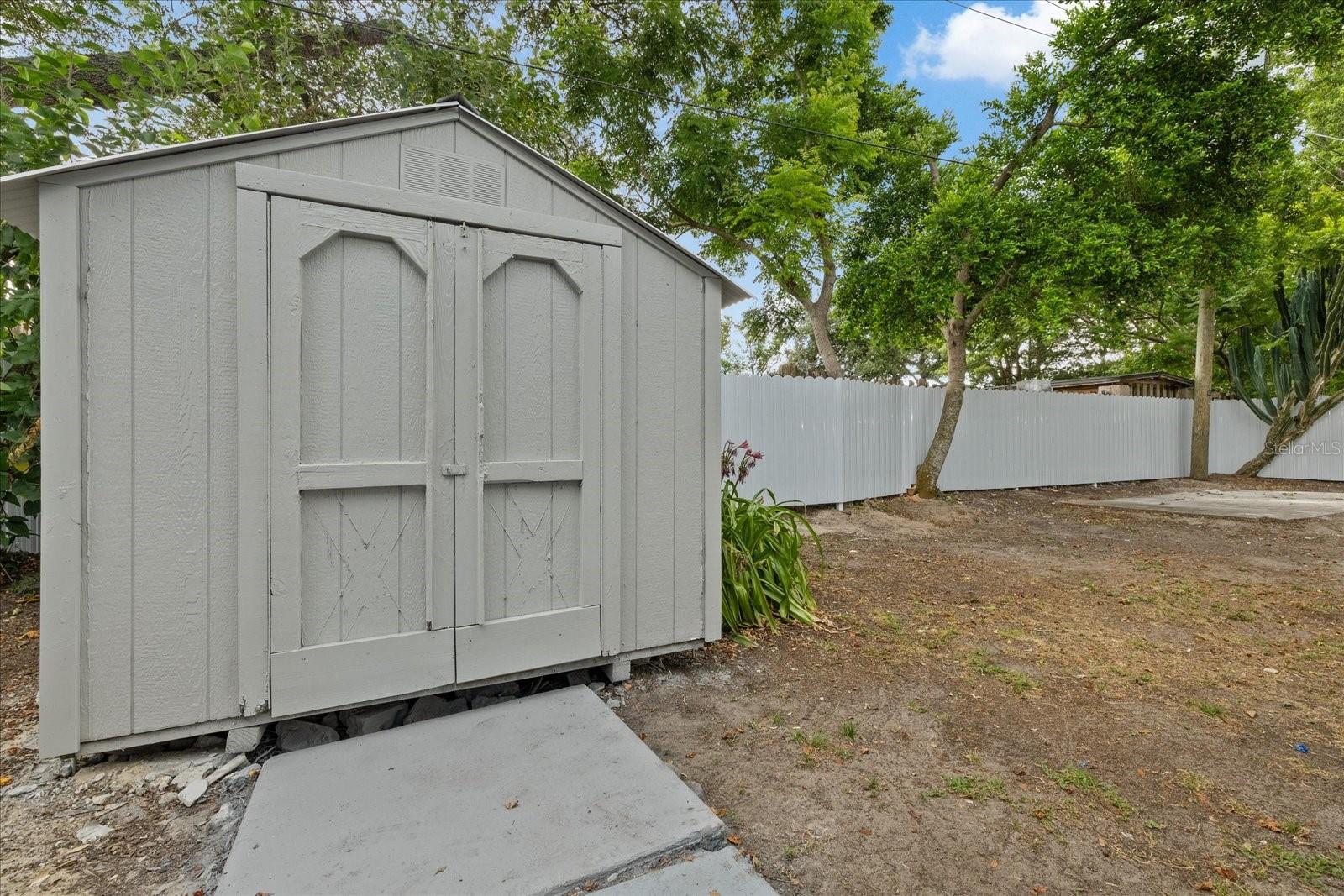 LAKEWOOD ESTATES UNIT 4 - Residential